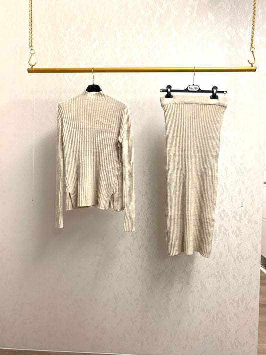 Zweiteiler mit Rock Mona