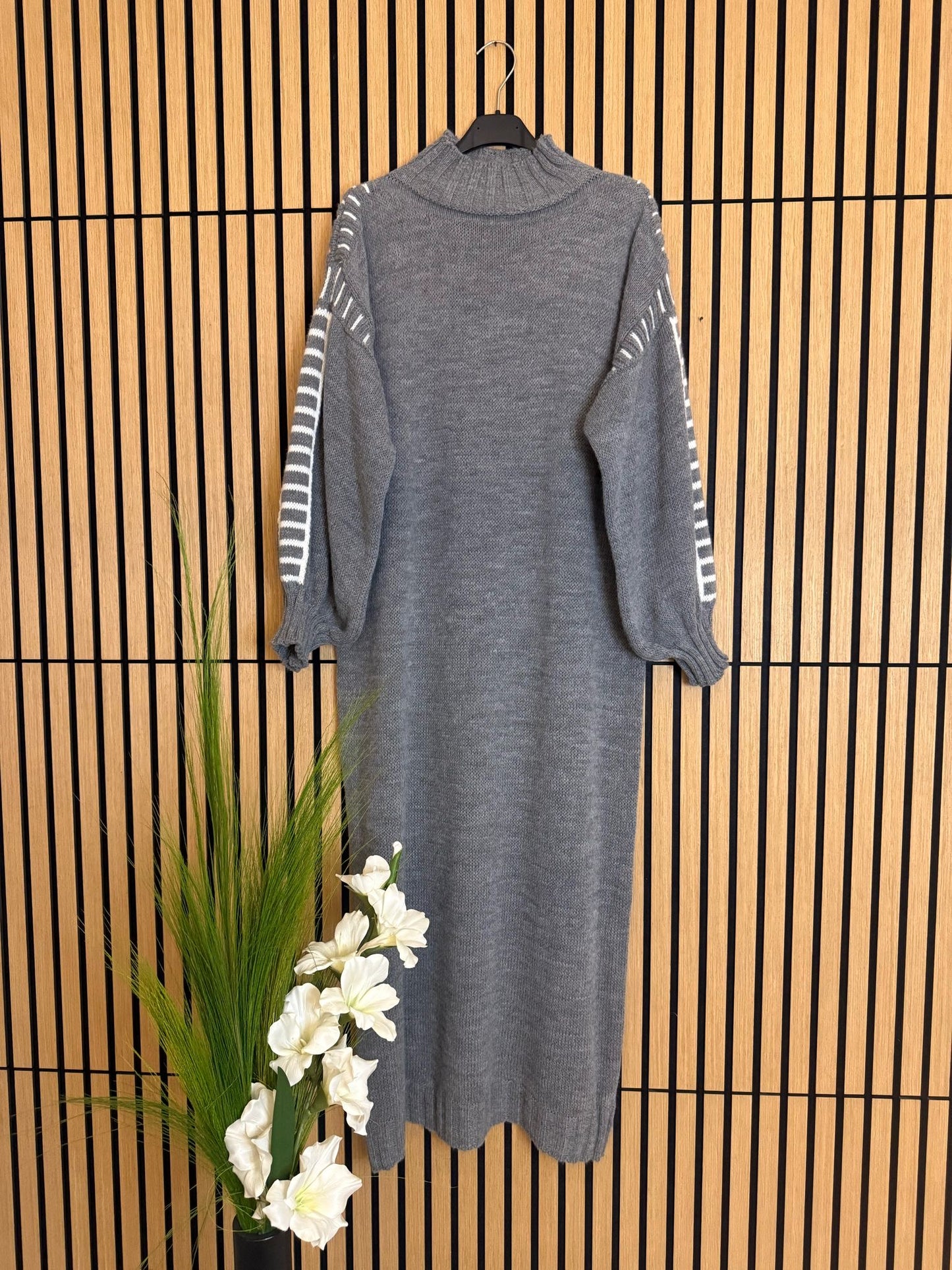 Kleid Adel