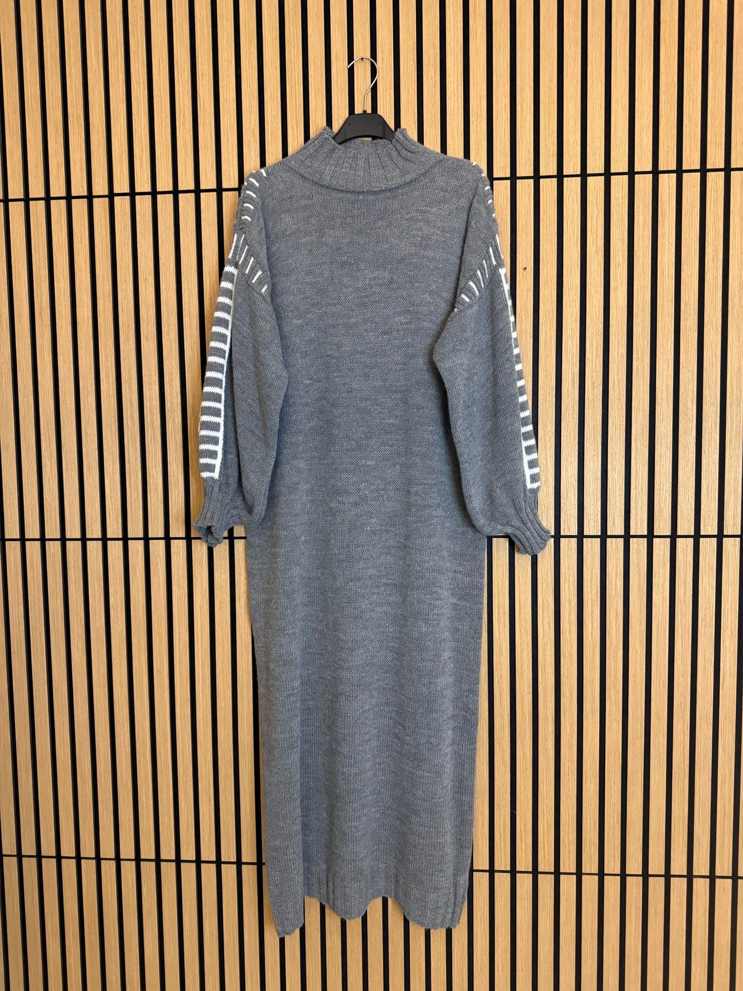 Kleid Adel